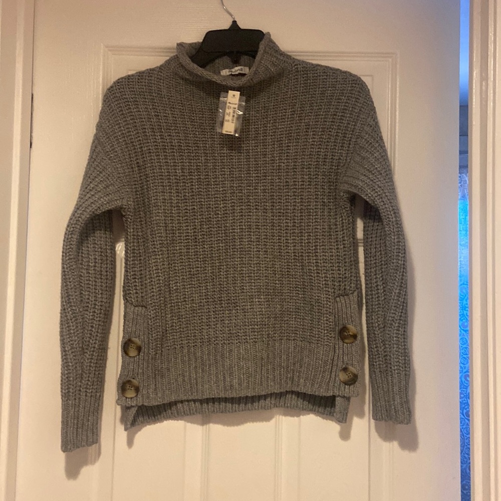 Girls cozy sweater